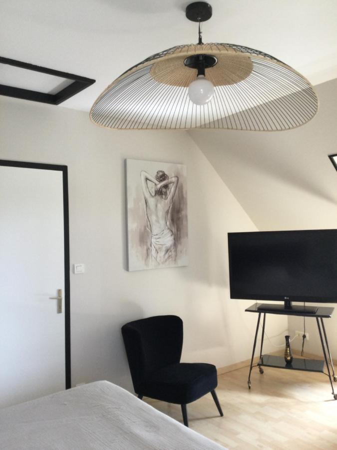 Coup De Coeur Assure ! Calm Comme A La Maison ! Maison Spacieuse Avec Grande Terrasse Pour 2 A 5 Personnes Proximite Granville Et Mer Avec Wifi Et Parking Gratuits Zewnętrze zdjęcie