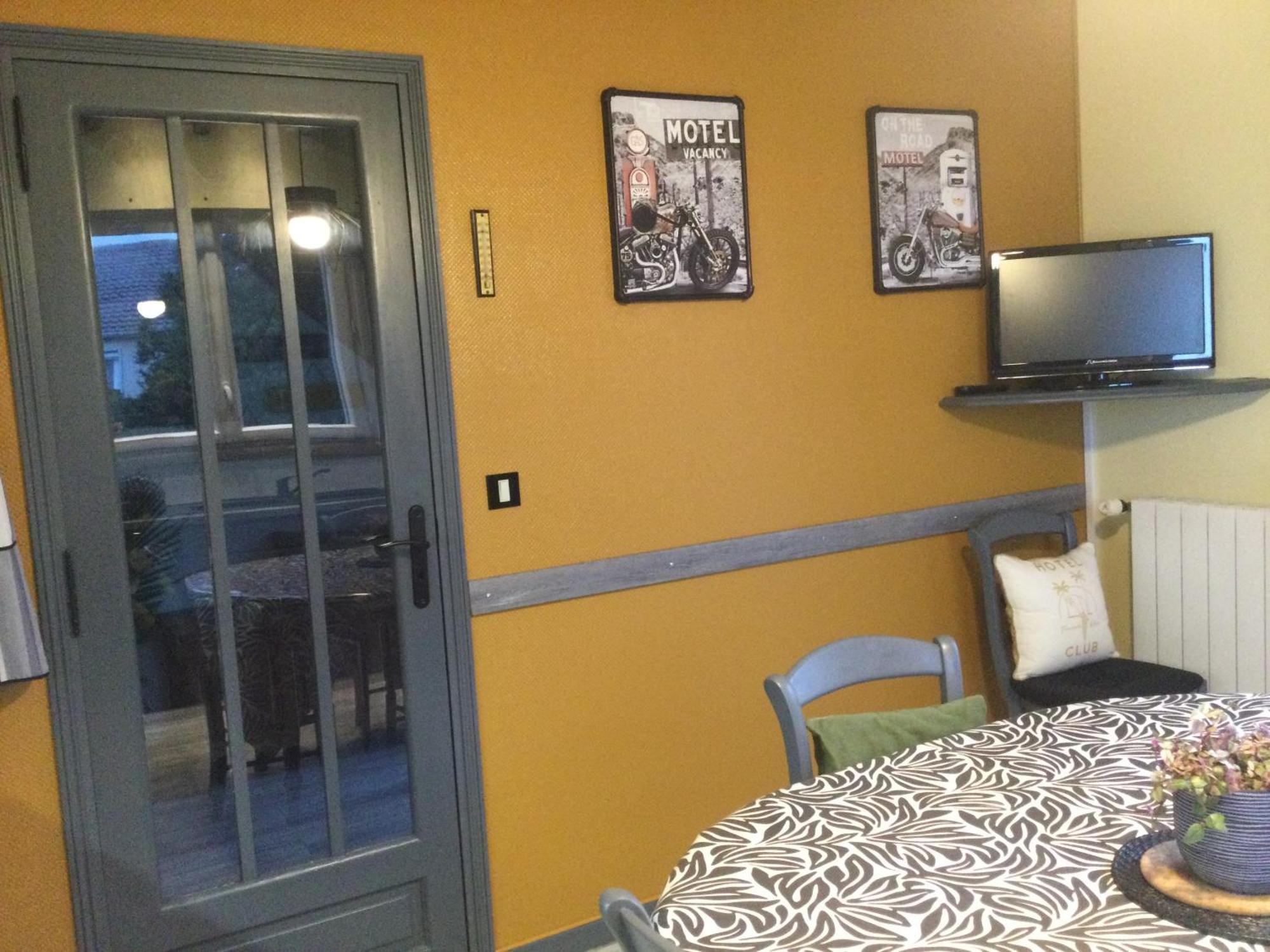 Coup De Coeur Assure ! Calm Comme A La Maison ! Maison Spacieuse Avec Grande Terrasse Pour 2 A 5 Personnes Proximite Granville Et Mer Avec Wifi Et Parking Gratuits Zewnętrze zdjęcie